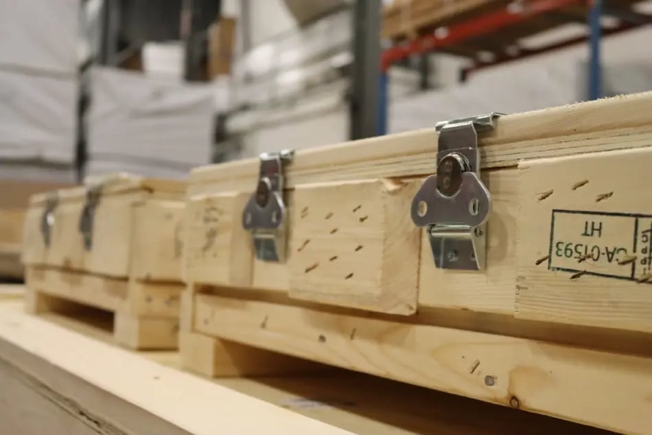 reusable-wooden-shipping-crates
