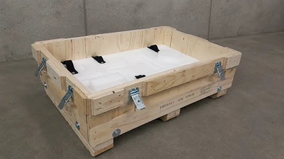 heavy-duty-toggle-latches-crate