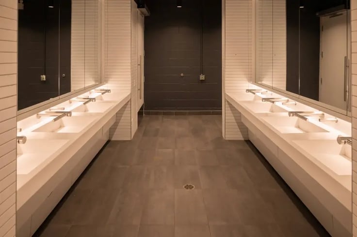 modern-commercial-washroom