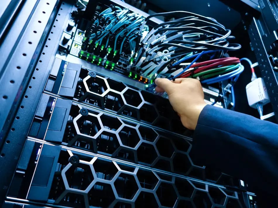 server-rack-maintainance